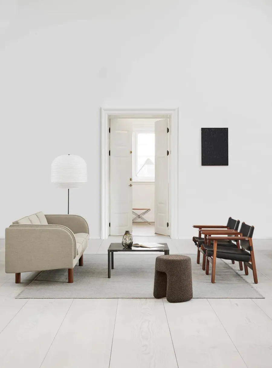 Den Spanske Stol i sort læder, valnød olie af Børge Mogensen<Fredericia Furniture Clearance