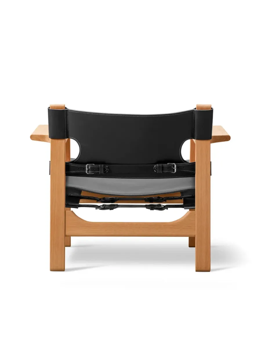 Den Spanske Stol i sort læder, eg sort lak af Børge Mogensen<Fredericia Furniture Hot