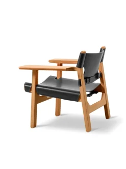 Den Spanske Stol i sort læder, eg sort lak af Børge Mogensen<Fredericia Furniture Hot