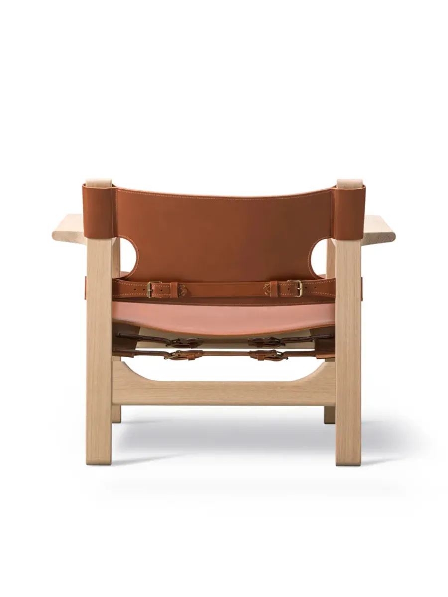 Den Spanske Stol i sort læder, eg olie af Børge Mogensen<Fredericia Furniture New