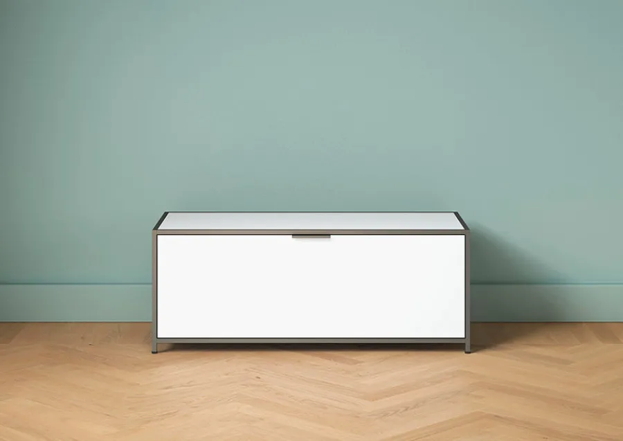 Dita TV-møbel med 1 klaplåge fra<Ligne Roset Sale