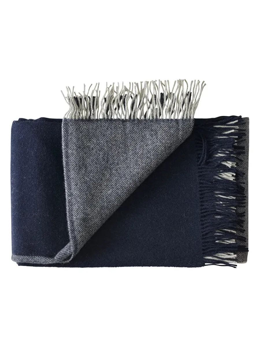 Drejø Plaid, midnight fra<Silkeborg Uldspinderi Sale