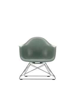 Eames Fiberglass Armchair LAR, forkromet fra<Vitra