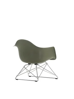 Eames Fiberglass Armchair LAR, forkromet fra<Vitra