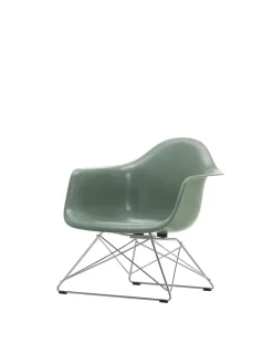 Eames Fiberglass Armchair LAR, forkromet fra<Vitra