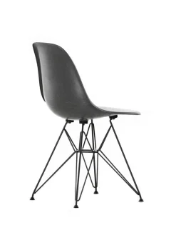 Eames Fiberglass Chair DSR, sortlakeret fra<Vitra Clearance