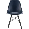 Eames Fiberglass Chair DSW, sortlakeret ahorn fra<Vitra Best