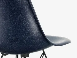 Eames Fiberglass Chair DSX, krom fra<Vitra Outlet