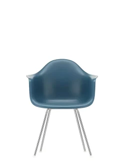 Eames Plastic Armchair DAX, forkromet fra<Vitra Online