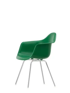 Eames Plastic Armchair DAX, forkromet fra<Vitra Online