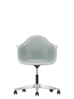Eames Plastic Armchair PACC fra<Vitra Best