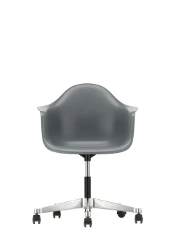 Eames Plastic Armchair PACC fra<Vitra Best