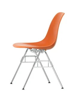 Eames Plastic Side Chair DSS-N, stabelbar fra<Vitra