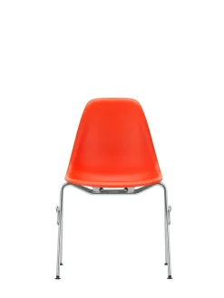 Eames Plastic Side Chair DSS-N, stabelbar fra<Vitra