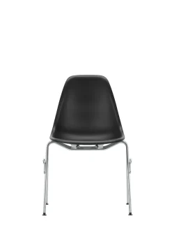 Eames Plastic Side Chair DSS-N, stabelbar fra<Vitra