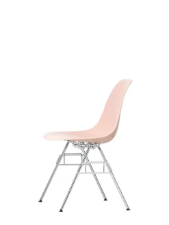 Eames Plastic Side Chair DSS-N, stabelbar fra<Vitra