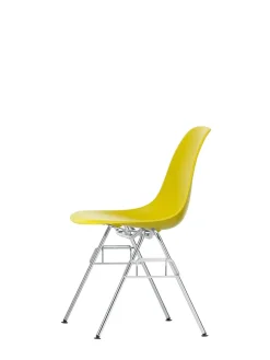 Eames Plastic Side Chair DSS-N, stabelbar fra<Vitra