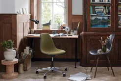 Eames Plastic Side Chair PSCC fra<Vitra Sale