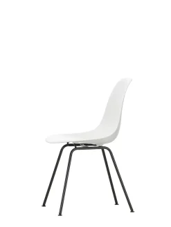 Eames Plastic Side Chair DSX, sort pulverlakeret fra<Vitra Hot