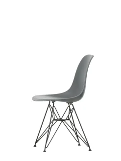 Eames Plastic Side Chair DSR, sort pulverlakeret fra<Vitra New