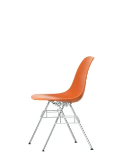 Eames Plastic Side Chair DSS, stabelbar fra<Vitra Outlet