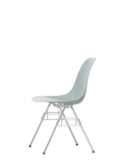 Eames Plastic Side Chair DSS, stabelbar fra<Vitra Outlet