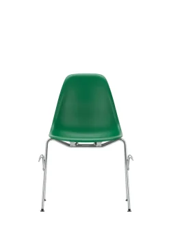 Eames Plastic Side Chair DSS, stabelbar fra<Vitra Outlet