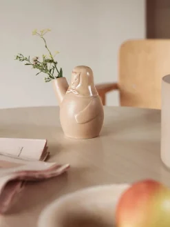 Easter Dog Vase fra<Artek Discount