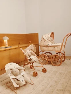 Elsie Dukkeklapvogn fra<Liewood Hot