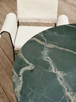 Epic Outdoor Dining Table, round fra<GUBI