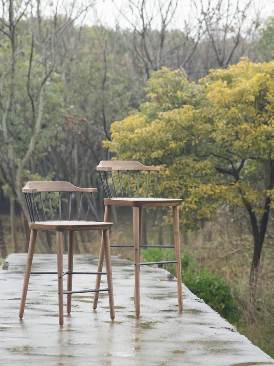 Exchange Bar Stool SH 75, walnut fra<Stellar Works