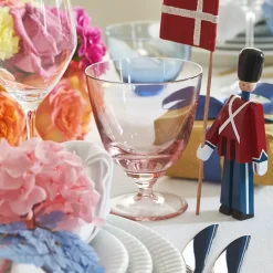 Fanebærer med tekstilflag, mini af<Kay Bojesen New