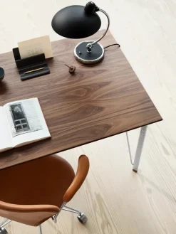 FH3605™ Skrivebord af Arne Jacobsen<Fritz Hansen Sale