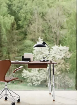 FH3605™ Skrivebord m. Skuffe af Arne Jacobsen<Fritz Hansen Discount