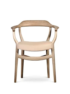 FJ 44 stol, eg olie/vegetal læder af Finn Juhl<House of Finn Juhl New