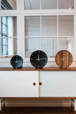 FJ Clock af Finn Juhl<Architectmade Online