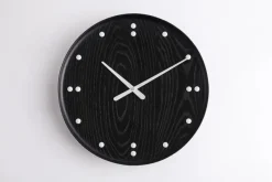 FJ Clock af Finn Juhl<Architectmade Online