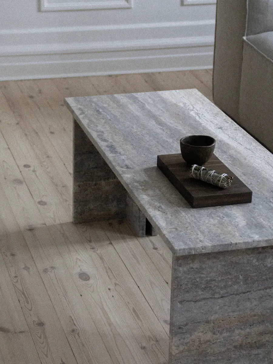 Fjer Sofabord 110 cm, travertin silver fra<Wabi Sabi Nordic Outlet