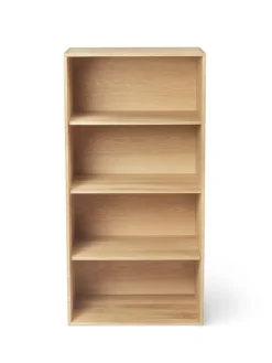 FK63 Reol med ben og bakker fra<Carl Hansen & Søn Discount