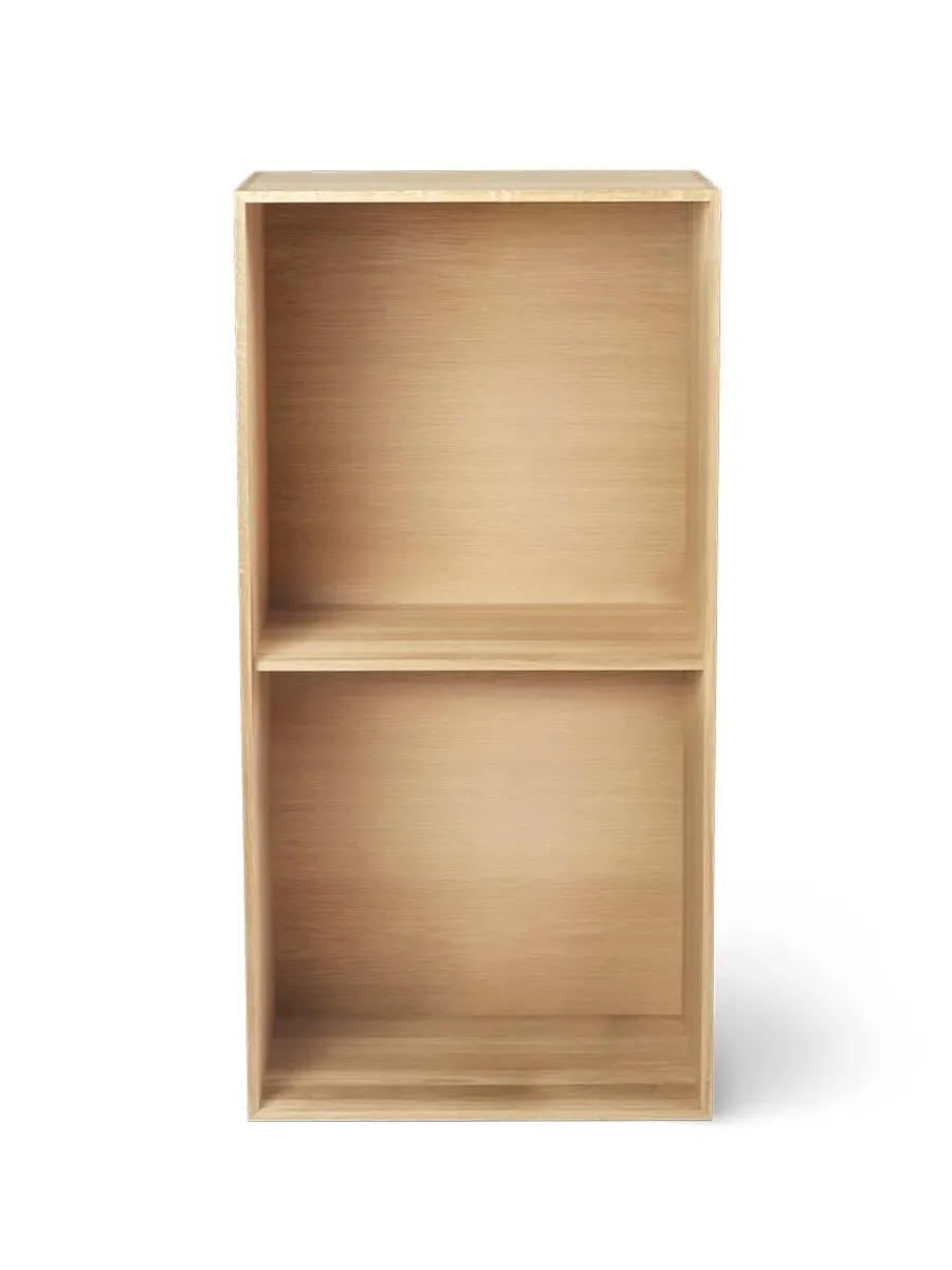 FK63 Reol med ben og bakker fra<Carl Hansen & Søn Discount