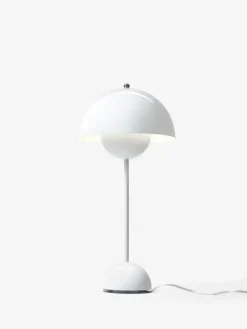 Flowerpot VP3 bordlampe af Verner Panton<&Tradition
