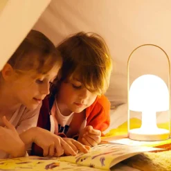 Follow Me blå bordlampe fra<Marset Discount