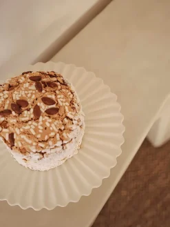 Fountain Cake Stand fra<Ferm Living New