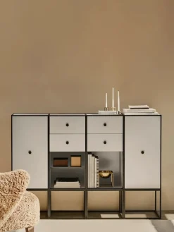 Frame 70 inkl. 2 hylder fra<Audo Copenhagen Clearance