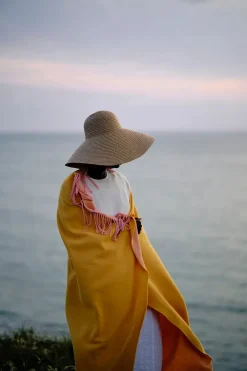 Franja Plaid, pink/yellow fra<Silkeborg Uldspinderi Clearance