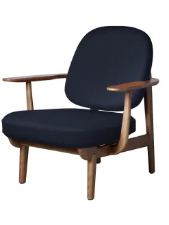 Fred Lænestol, valnødfarvet eg fra<Fritz Hansen