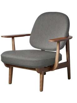 Fred Lænestol, valnødfarvet eg fra<Fritz Hansen