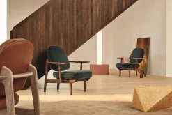 Fred Lænestol, valnødfarvet eg fra<Fritz Hansen