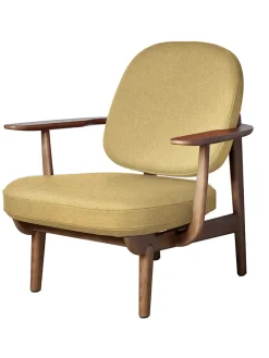 Fred Lænestol, valnødfarvet eg fra<Fritz Hansen