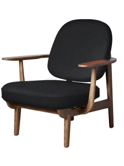 Fred Lænestol, valnødfarvet eg fra<Fritz Hansen